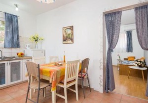 A2 - Modern apartment with garden 80m from beach