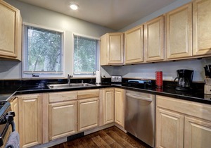 Abby's Mountain View 3 Bedroom 2 Bathrooms Roomy Cottage