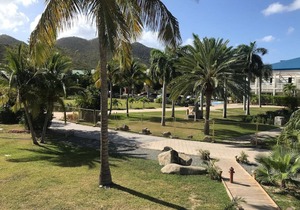 Acacia Secret, 3 min walk from Anse Marcel beach, on the Marina