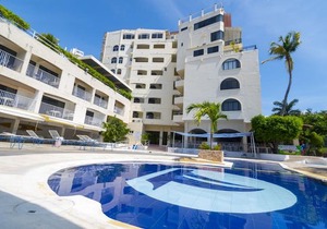 Acamar Beach Resort