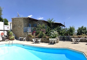 Adamos Holiday Apartment (Breakfast included)