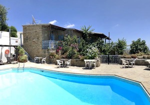 Adamos Hotel Apartments