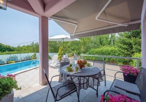 Adorable Holiday House Lilla-with pool-near Old Town Labin