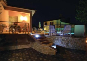 Adorable Holiday House Lilla-with pool-near Old Town Labin