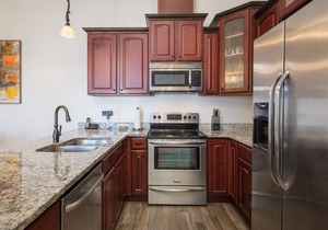 Affordable Monthly Stays! | Downtown Moab | Pet Friendly| Storage - LDV1