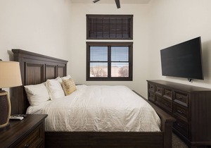 Affordable Monthly Stays! | Downtown Moab | Pet Friendly| Storage - LDV1