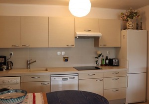 Air-Conditioned 2-Bedroom Apartment with Terrace, Garage, and WiFi