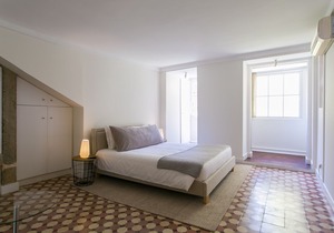 AL \ 86391 - Charming Penthouse in Chiado with terrace.