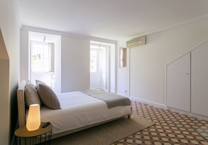 AL \ 86391 - Charming Penthouse in Chiado with terrace.