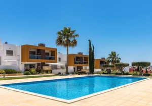 Albufeira Contemporary Apartment by Ideal Homes