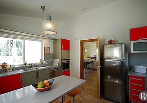 Albufeira Villa Sleeps 6 Pool Air Con WiFi