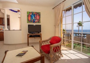Altamar 53 balcony sea views By CanariasGetaway