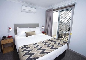 Altitude Motel Apartments