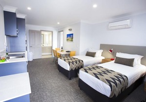 Altitude Motel Apartments