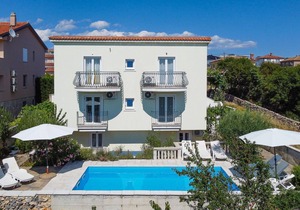 Amazing home in Linardici with WiFi