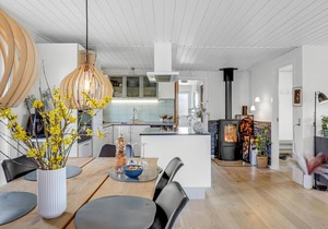 Amazing home in Nexø with kitchen