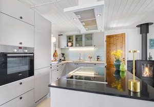 Amazing home in Nexø with kitchen