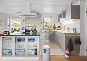 Amazing home in Nexø with kitchen