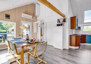 Amazing home in Skjern with WiFi