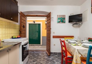 Amazing home in Susak