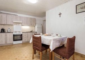 Amazing home in Susak with kitchen