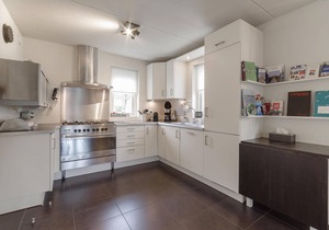Amazing home in Wemeldinge with WiFi
