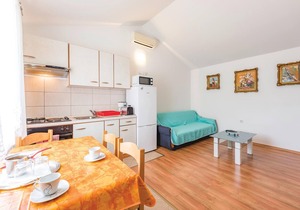 Amazing home in Zminj with WiFi