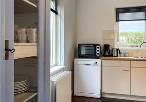 Amazing home in Zonnemaire with WiFi