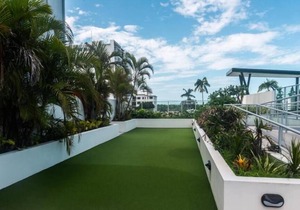 Amazing Hotel Room Walking distance to CBD