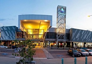 Amazing Hotel Room Walking distance to CBD