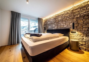 Amazing views from brand new central family apartment