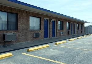 Americas Best Value Inn Comanche