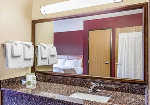 AmericInn by Wyndham Duluth South Black Woods Event Center