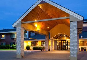 AmericInn by Wyndham Duluth South Proctor Black Woods Event Ctr