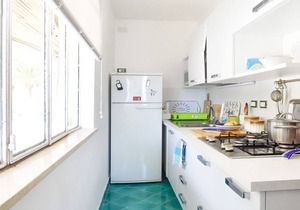 AMORE RENTALS - Casa Raffi with Sea View on Positano Beach