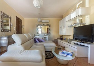 Anaele House B&B