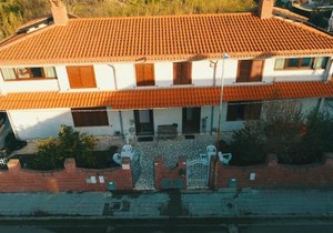 AnaeleHouseapartments LTB