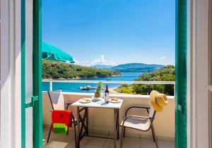 Anna: Walk to Beach, Sea Views, A/C, WiFi, Car Not Required - 3426