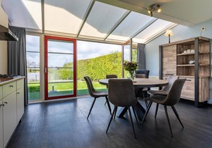 Antibes 280 - Kustpark Village Scaldia - Detached holiday home directly at the lake with spacious garage and bicycle storage.