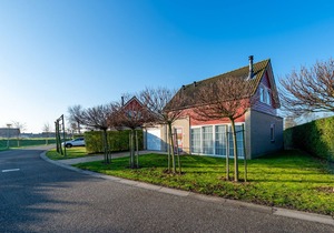 Antibes 280 - Kustpark Village Scaldia - Detached holiday home directly at the lake with spacious garage and bicycle storage.