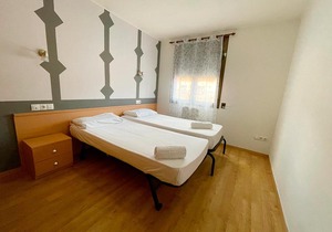 Apartamentos Pantebre 3000