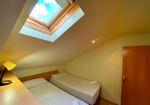 Apartamentos Pantebre 3000