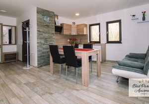 Apartma 3 (pogled na grad)