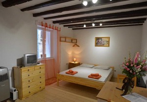 Apartman 18