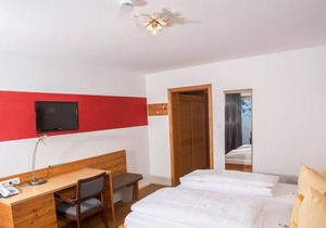 Apartment - 2 bedrooms with shower / WC "1-3" - Gästehaus Sonnenhof - Family Birschel