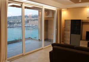 Apartment 2 seafront