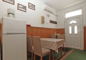Apartment 320/731 (Istria - Liznjan), 1750m from the beach