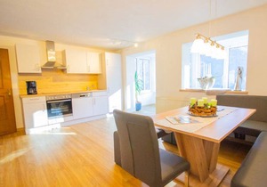 Apartment ∙ 5 bedrooms ∙ 10 guests