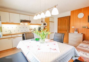 Apartment ∙ 5 bedrooms ∙ 10 guests