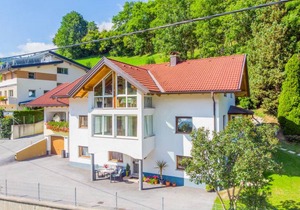 Apartment ∙ 5 bedrooms ∙ 10 guests